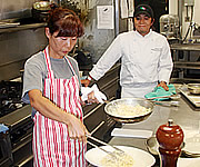 ハワイのイタリアン・レストランで料理対決中