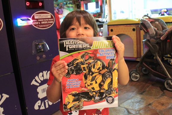 子どもも大人もファミリーで楽しめる、アラモアナセンターにあるジャングルファン