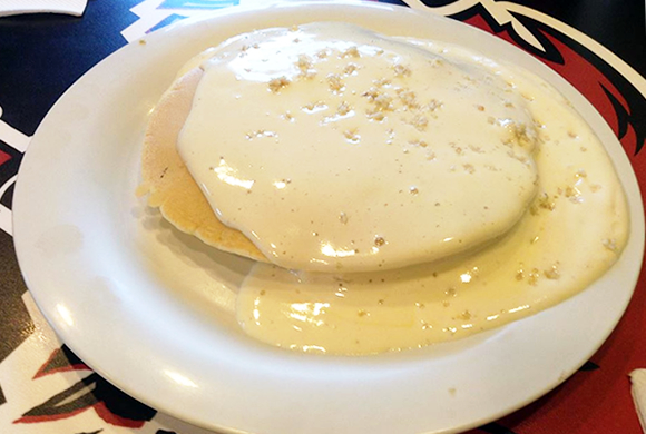 ブーツ&キモズのマカダミアナッツ・パンケーキ