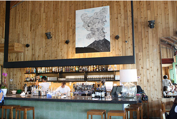 アラモアナ bills、ビルズ、ワイキキ、ハッピーアワー