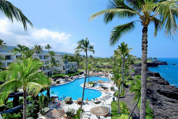 ハワイ島コナにあるホテル、シェラトン・コナ・リゾート&スパ・アット・ケアウホウ・ベイ