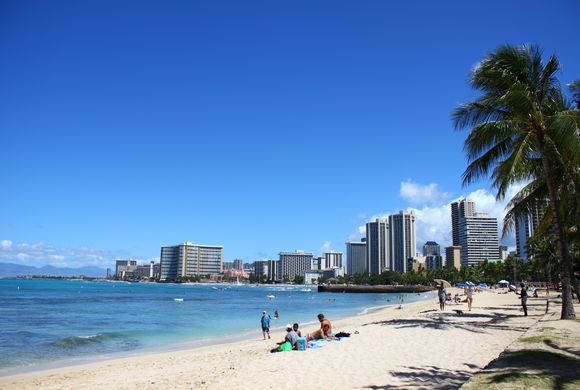 aulani デニーズ、2016年にワイキキにオープン