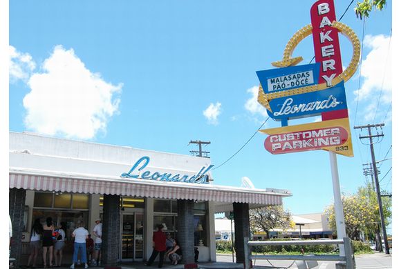 ハワイの人気スイーツ、マラサダといえばレナーズ