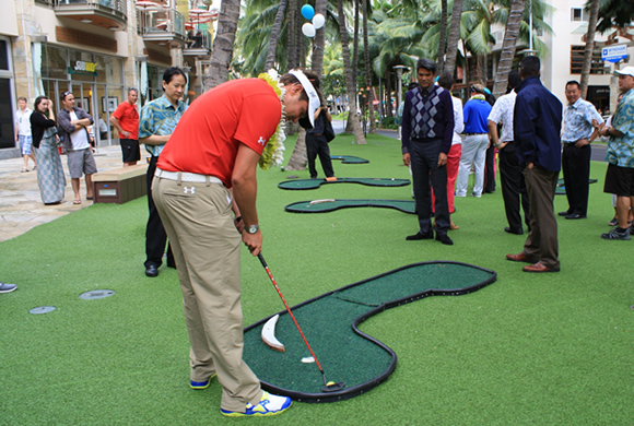 ワイキキ・ビーチ・ウォークでソニーオープン関連イベント
