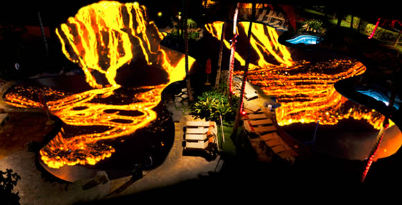 シェラトン・ワイキキの3D映像ショー、ヘルモア