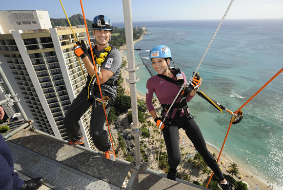 ハイアットの外壁を懸垂下降してみませんか?