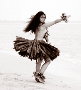 フラ・カヒコの世界を描くキム・テイラー・リース